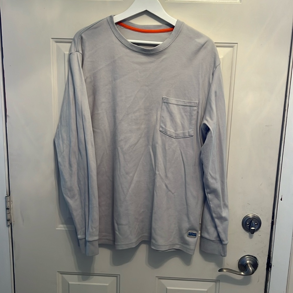 Fire resistant long sleeve
